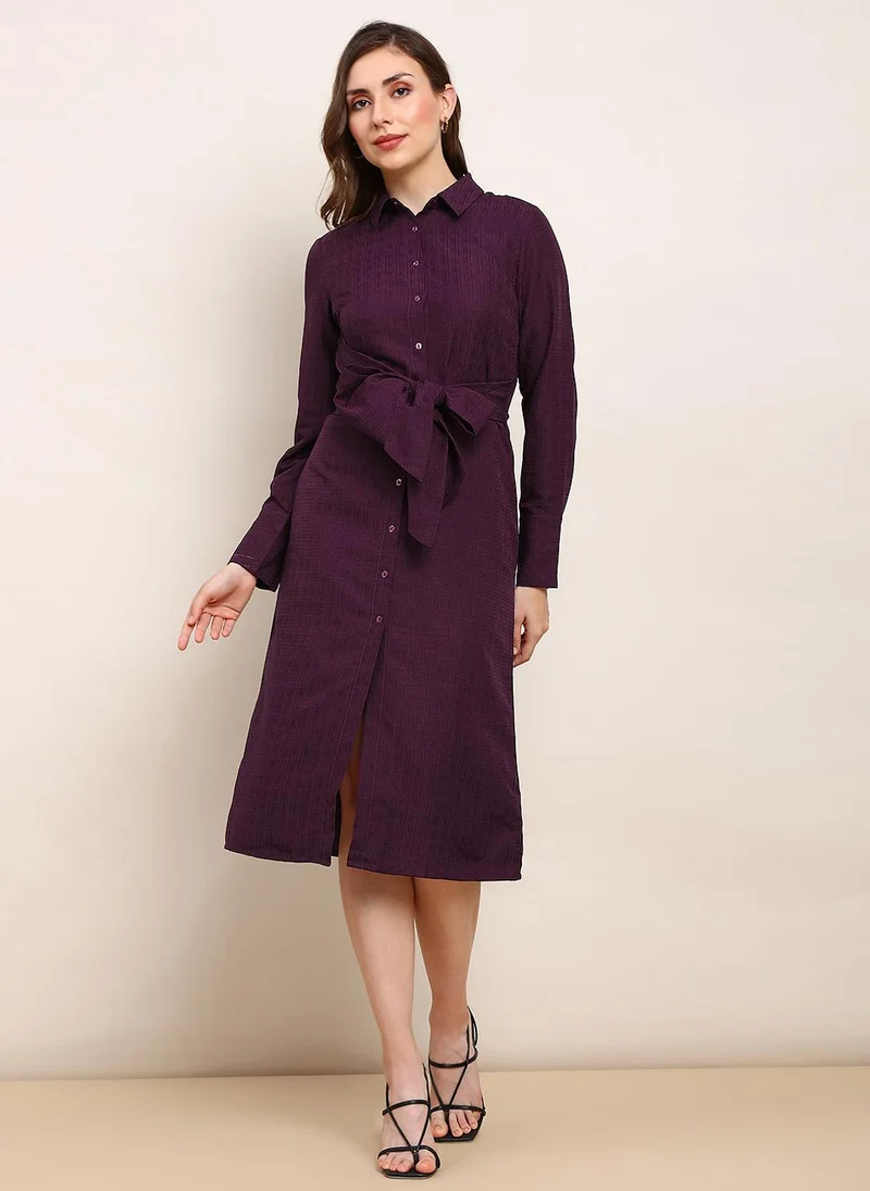 جلو باص فستان قميص نسائي ميدي من جلوبس بياقة مدورة وأكمام بأزرار وتفاصيل ذاتية وربطة خصر للعمل